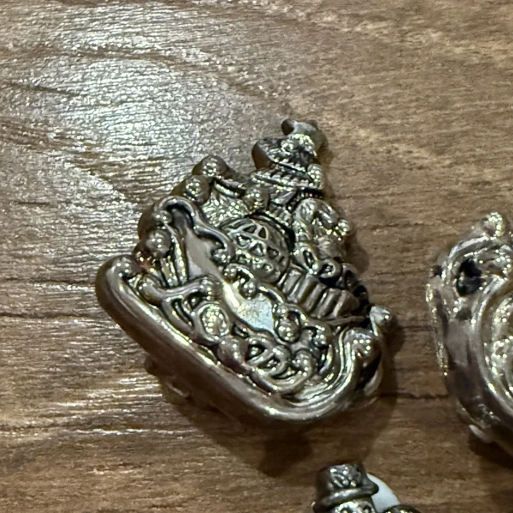 Christmas Costume Jewelry Vintage Silver Snowman Sleigh Clip‎ On Earrings X2